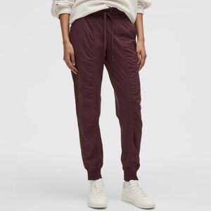 Lululemon Dance Studio Mid- Rise Jogger Full Lenght Size 8.